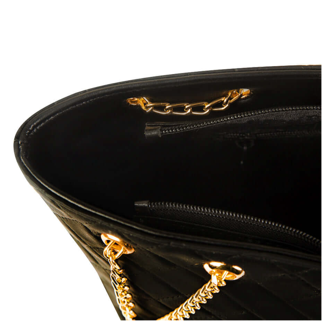 Lyana Chris Tote