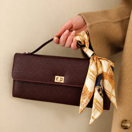 Lyana Sora Clutch
