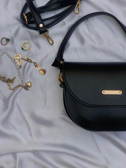 Chic Black Dual Strap Bag