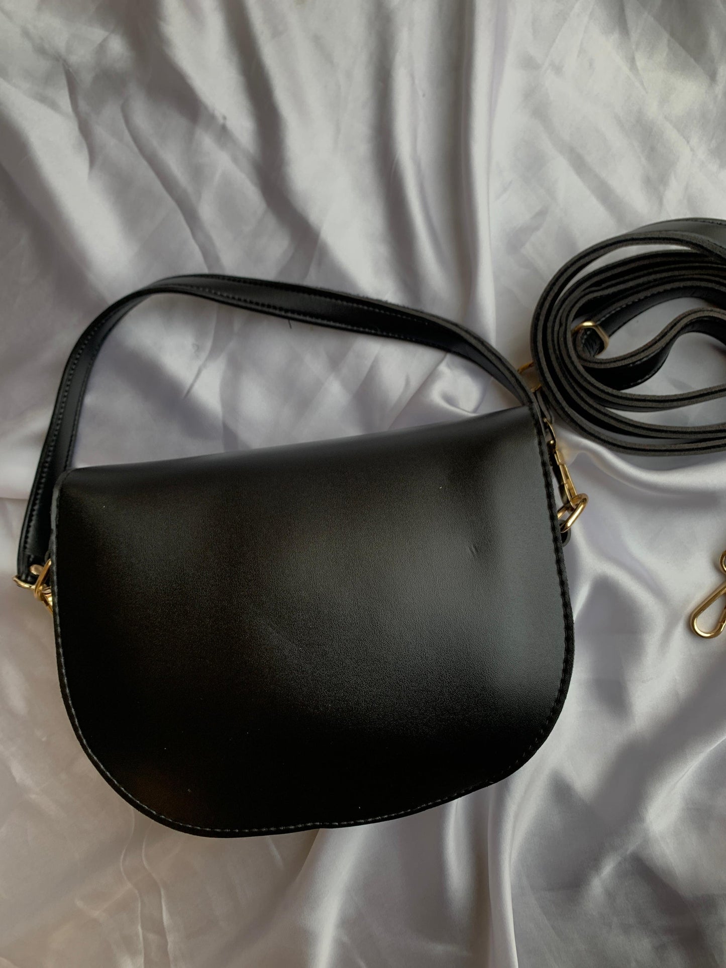 Chic Black Dual Strap Bag