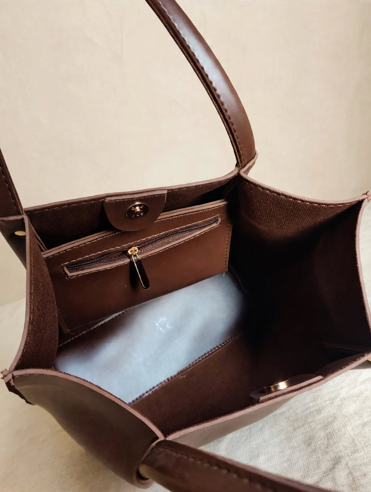 Cedar Tote Dark brown
